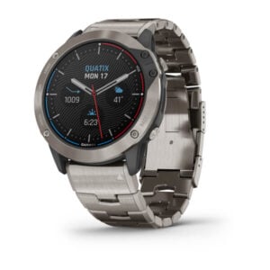 quatix 6X Solar, Titanium, Titanium szíjjal