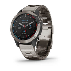 quatix 6 Titanium, Sapphire, szürke/Titanium szíjjal