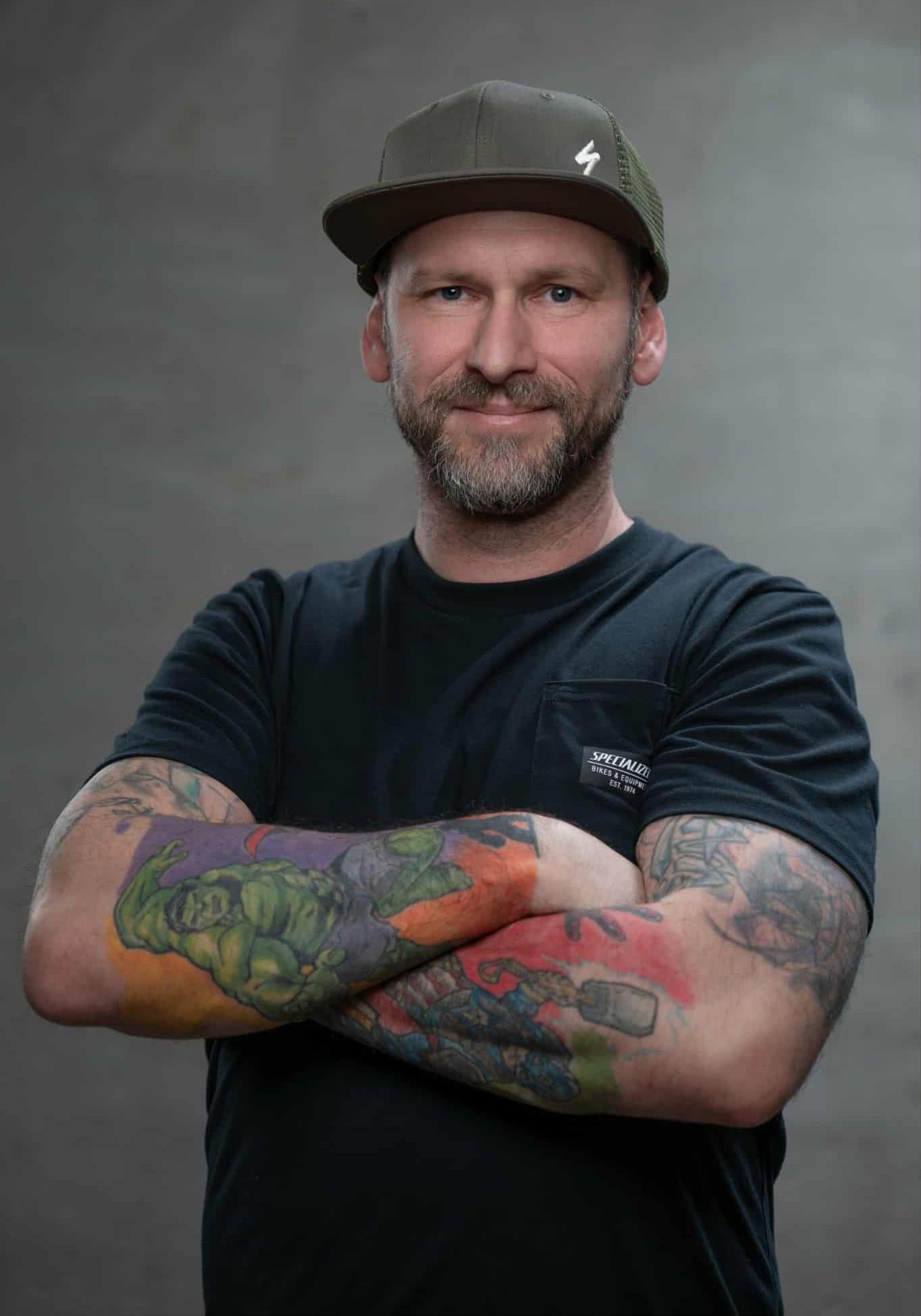 Olárnyik László Üzletvezető BIKEXPERT kerékpárbolt és szerviz